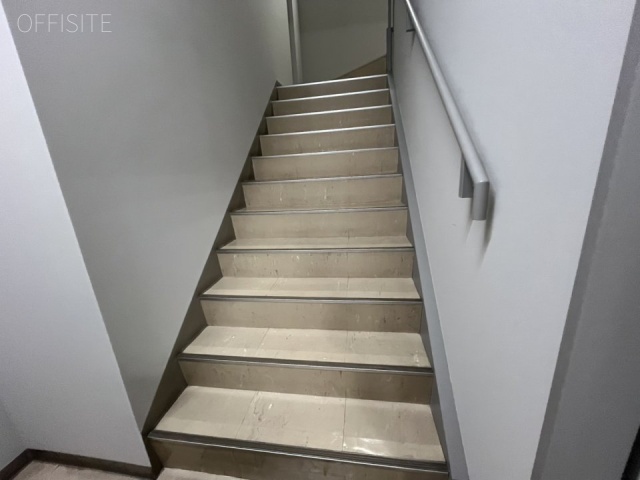 一星芝ビルディング 階段