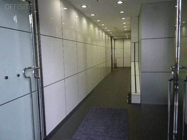 エスラ原宿ビル エントランス