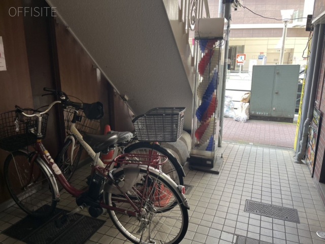 大久保センタービル 駐車場