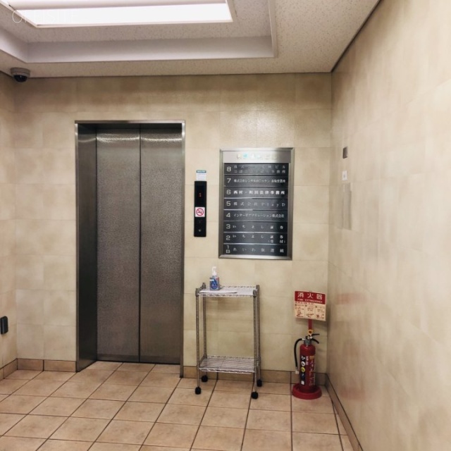 赤坂光映ビル エントランス