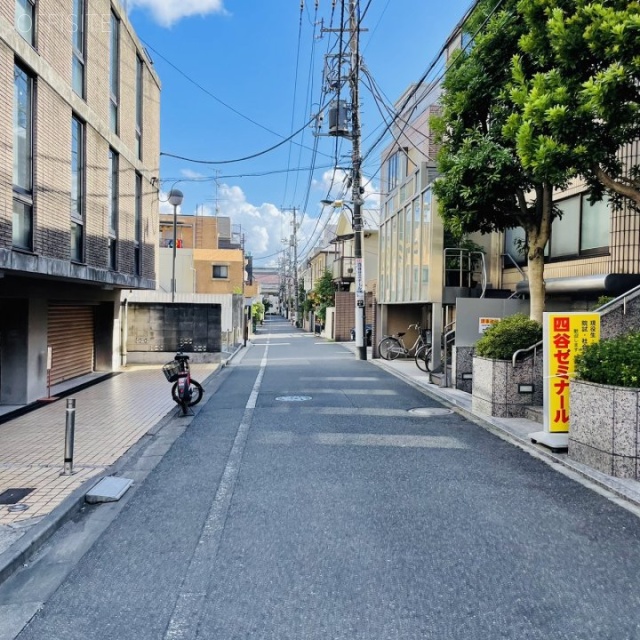 オオタケ第5ビル 前面道路