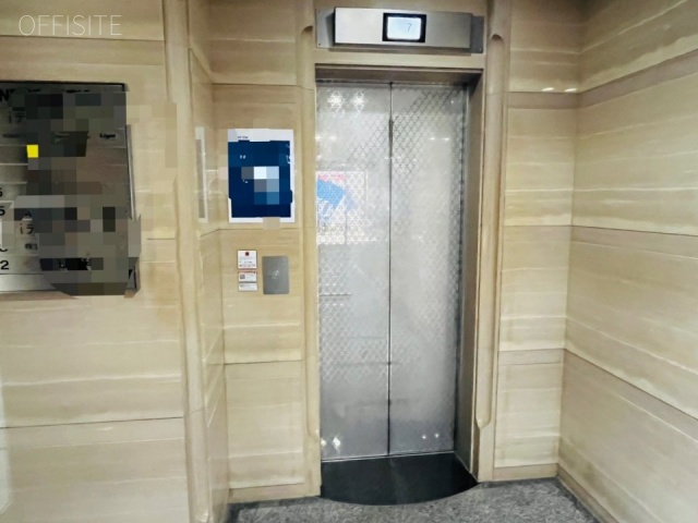 SH小林ビル エントランス