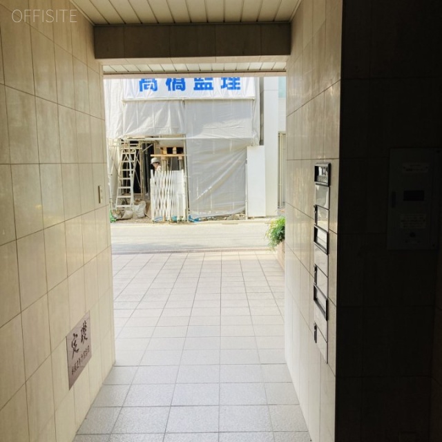 南青山吉岡ビル エントランス