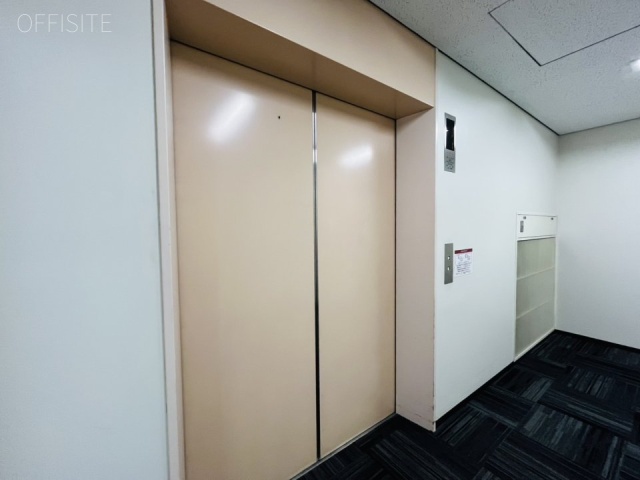 天王洲オーシャンスクエア 貨物用エレベーター