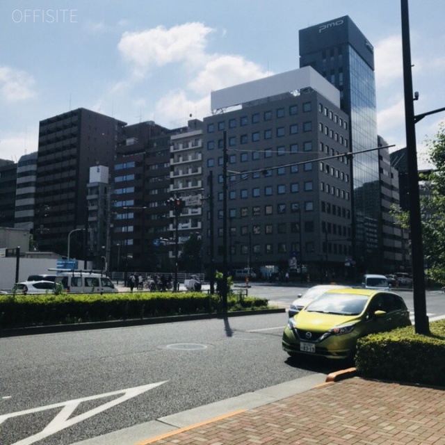 五反田シティトラストビル ビル前面道路