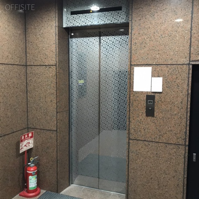 冠第2ビル エレベーター