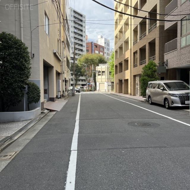 京王東日本橋ビル 背面道路