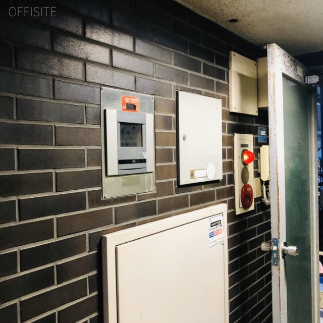 杉山ビル エントランス