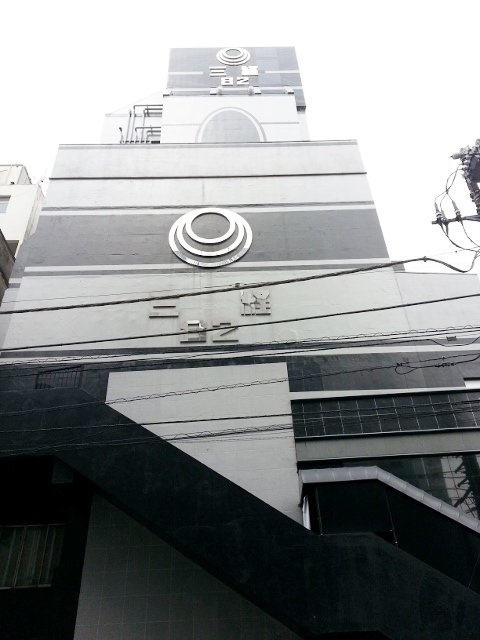 三経82ビル 外観