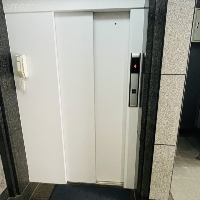 ユシマレミエビル エレベーター