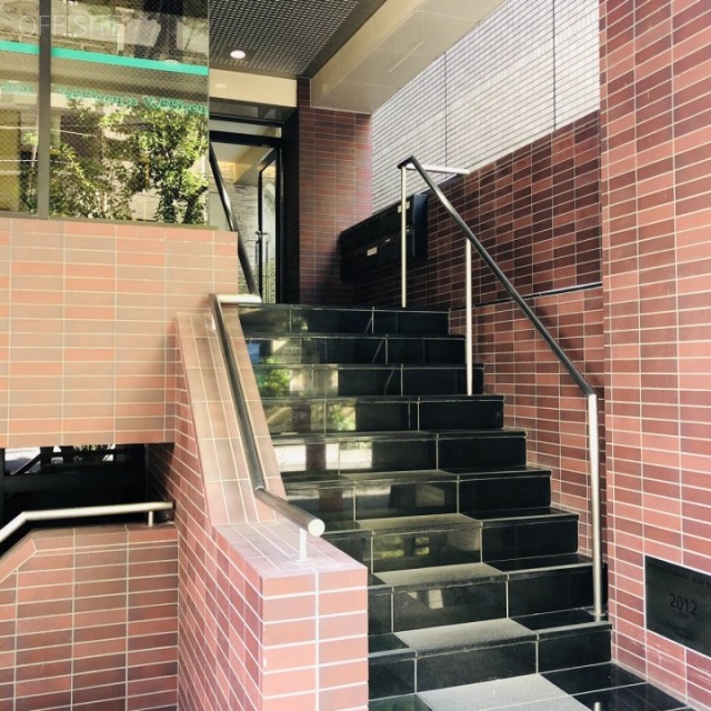 一番町ファーストビル エントランス