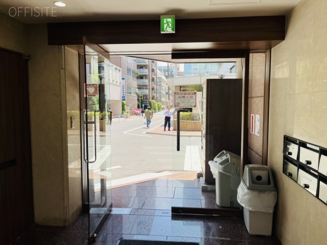 森友第1ビル エントランス