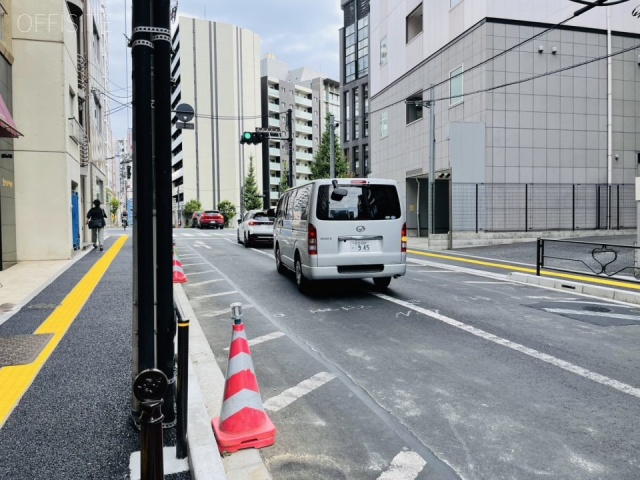 御茶の水KSビル 前面道路