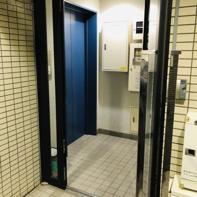 新橋シティビル エントランス