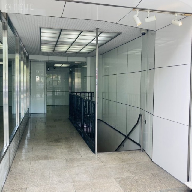 マルマン六本木ビル エントランス