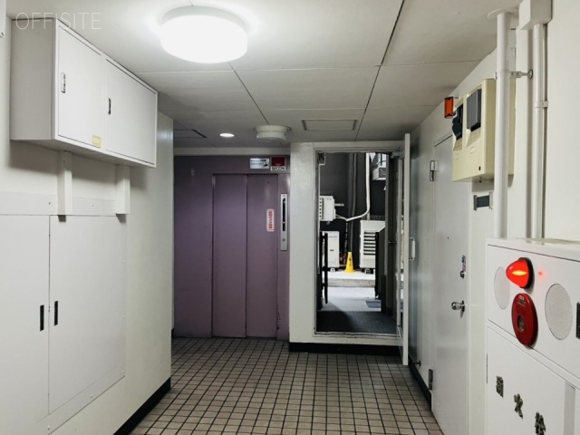 第三長門ビル エントランス