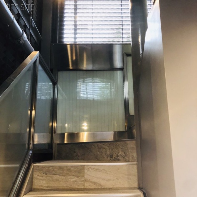 マツザワ第6ビル エントランス