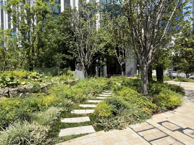 赤坂トラストタワー 外観