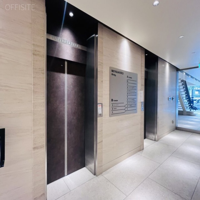 ミヤヒロビル エレベーターホール