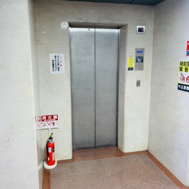 四谷曙橋ビル エレベーター