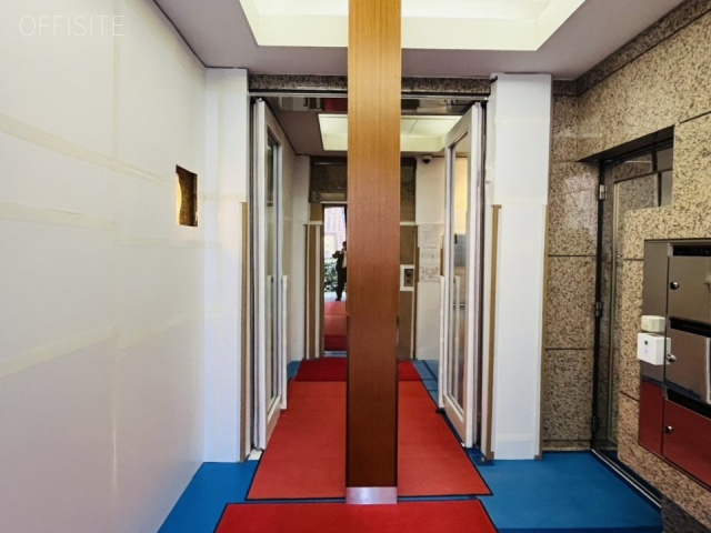 エイコー銀座ビル エントランス