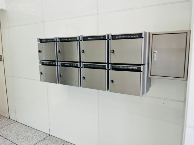 ポプラビル エントランス