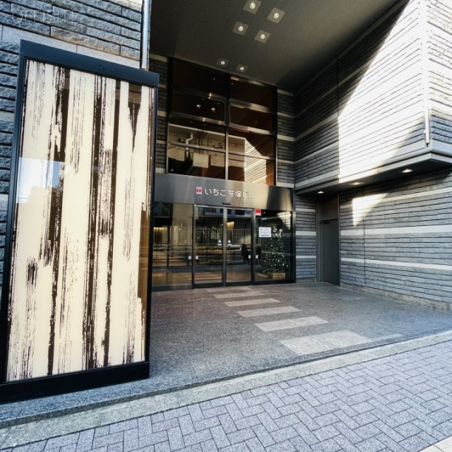 いちご笹塚ビル オフィスビル出入口