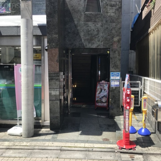 冨貴ビル エントランス