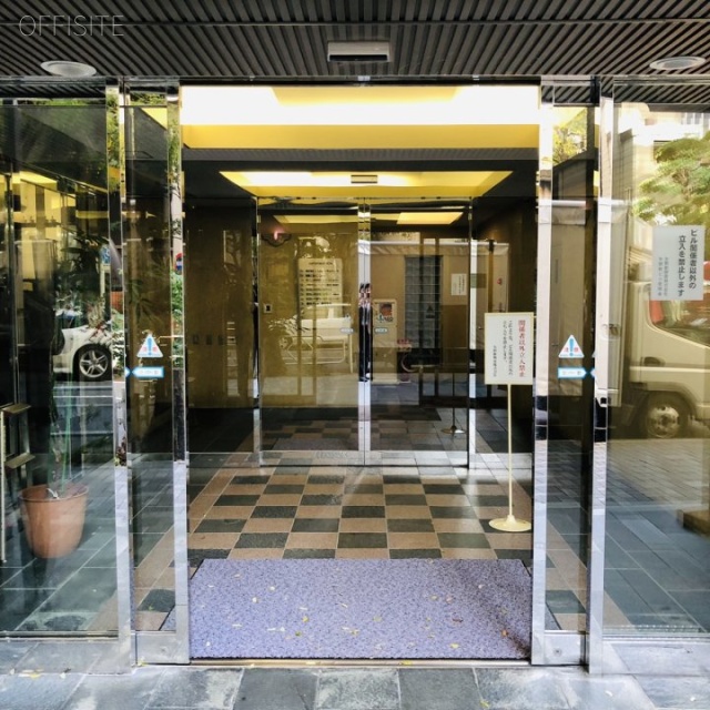 第10矢野新ビル エントランス