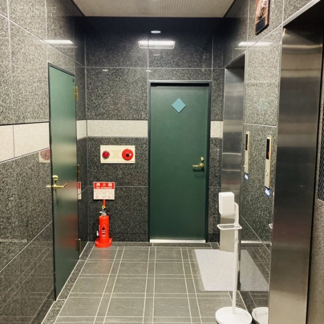 第3小森谷ビル エントランス