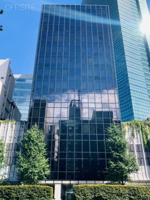 ヤクルト本社ビル 外観