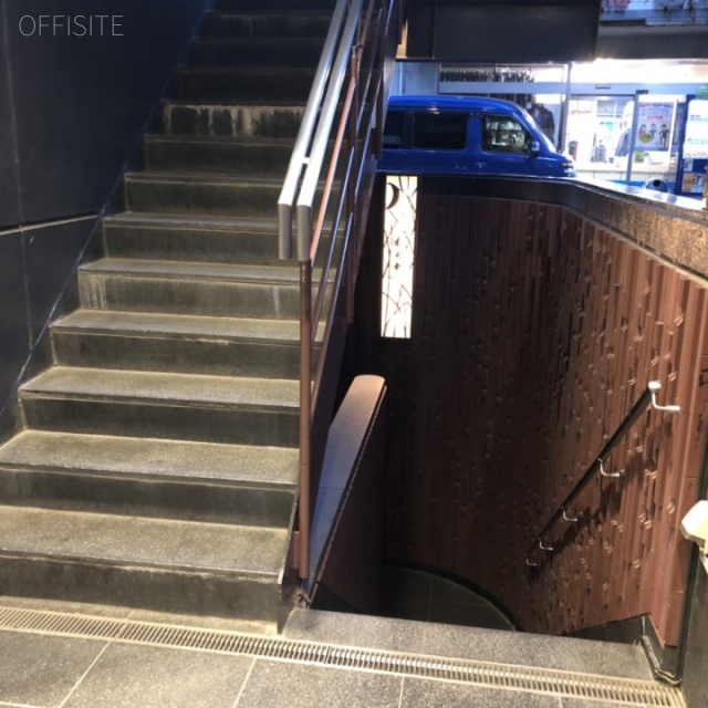 DEAR西麻布 階段