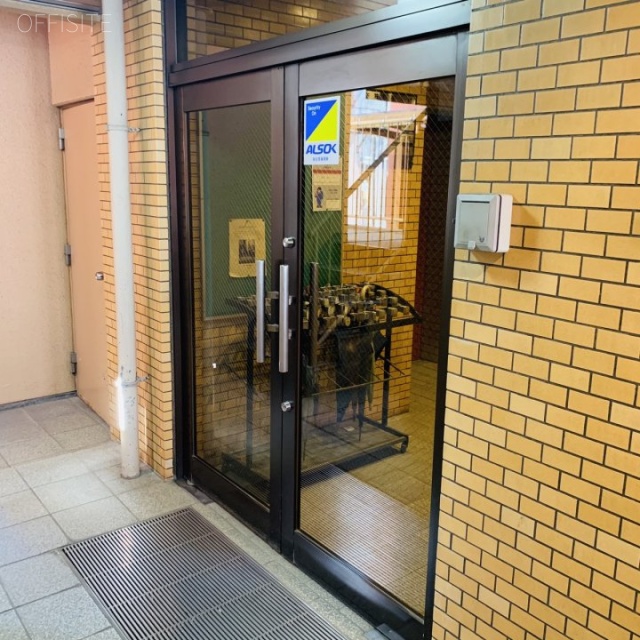 吉川ビル エントランス