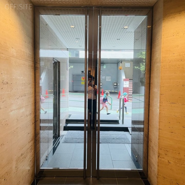 翠ビルヂング エントランス