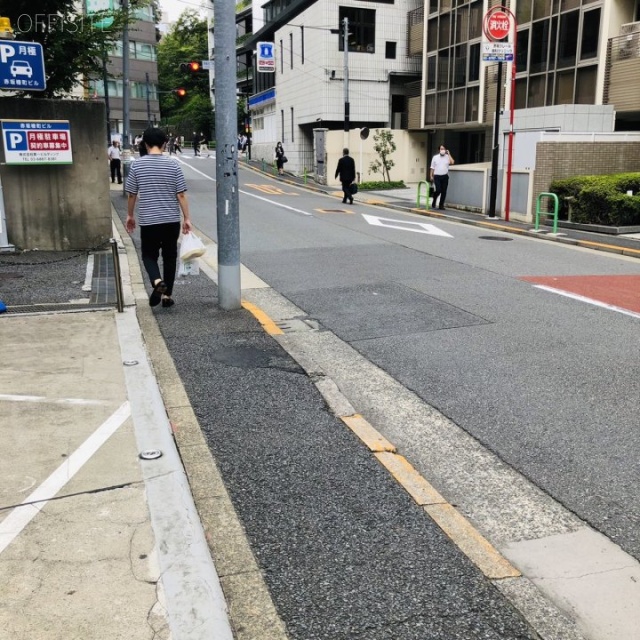 近文(キンブン)ビル ビル前面道路