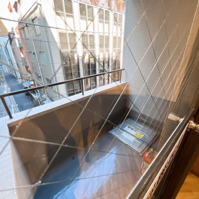 NOVEL WORK Jimbocho バルコニー