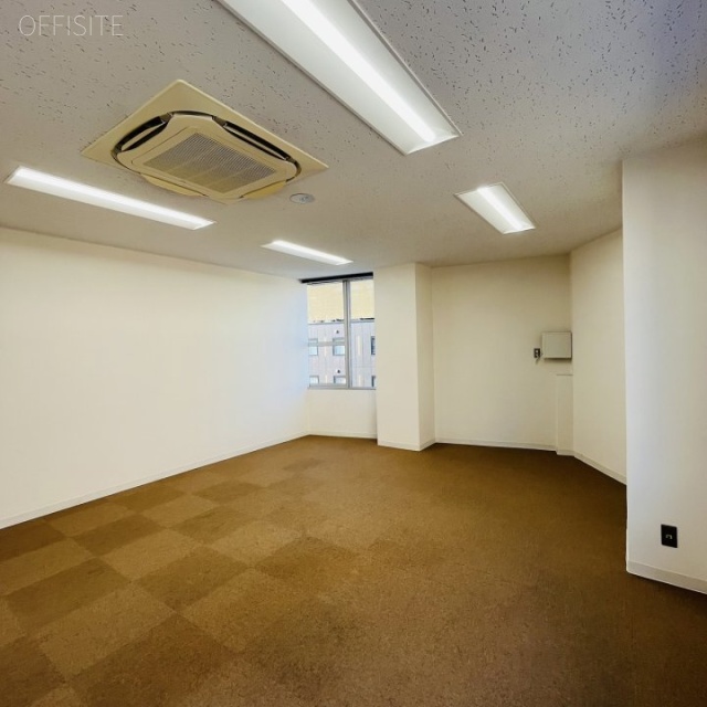 新富ミハマビル 803号室 室内