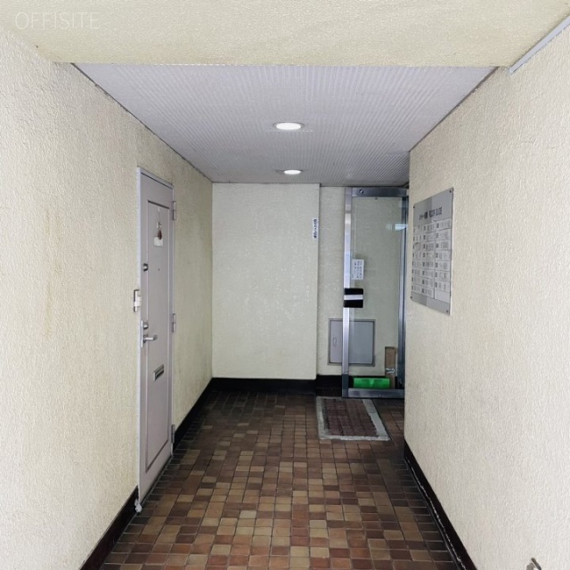 シャトー佐和ビル エントランス