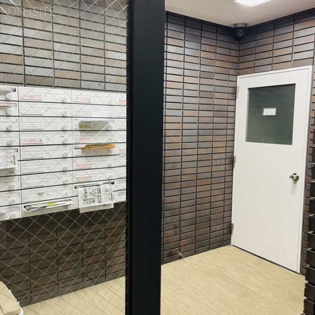 日興池袋ビル エントランス