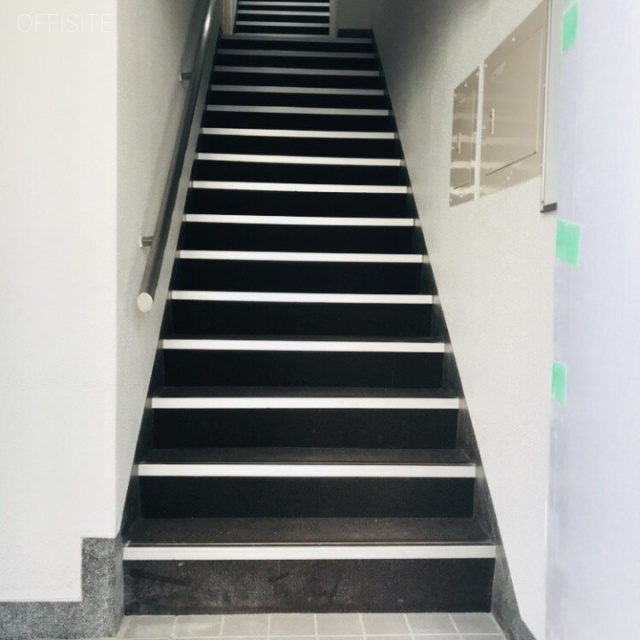 第三花田ビル エントランス