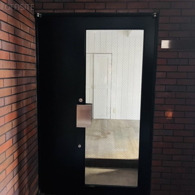 新宿中興ビル エントランス