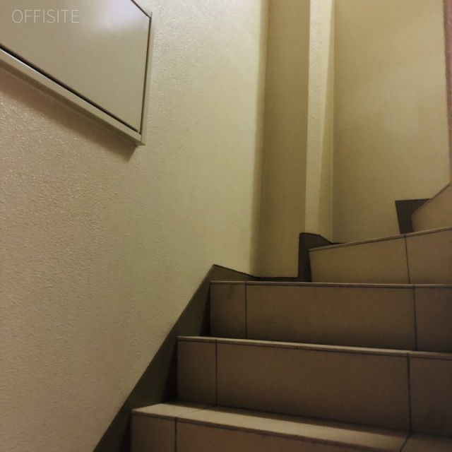 国土淡路町ビル エントランス