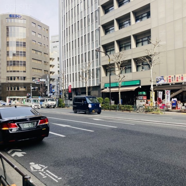 トーハン第5ビル ビル前面道路