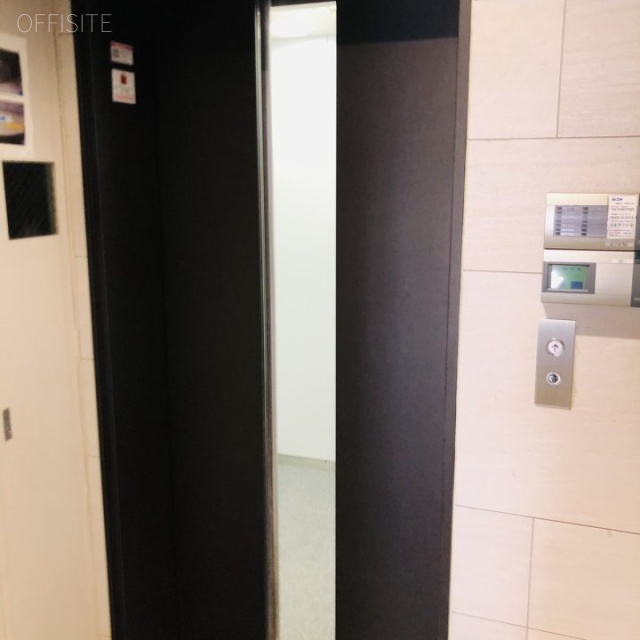 五反田テックワンビル 貸室入口