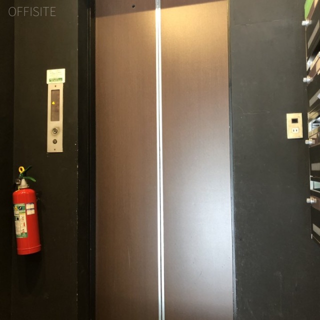 アクタアワーズ京橋 エントランス