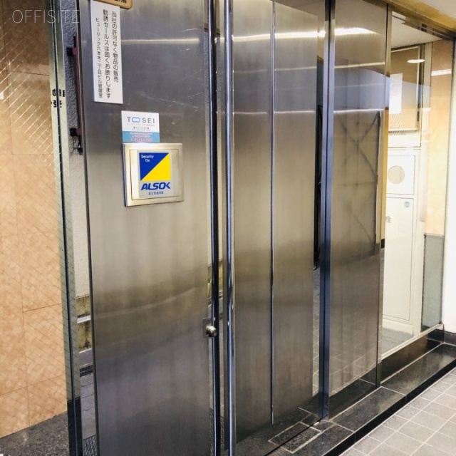 オーイズミ六本木 エントランス