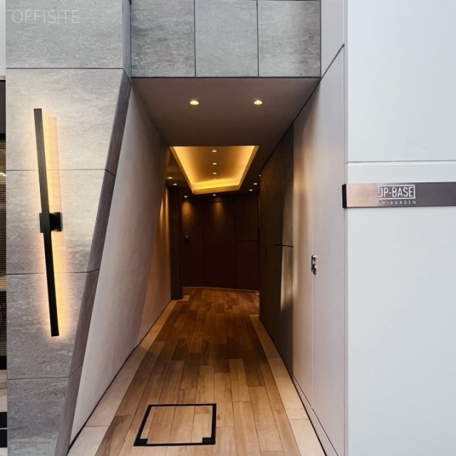 ACN芝公園 オフィスビル出入口