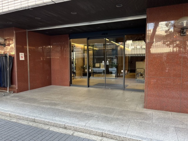 宮前ビル エントランス