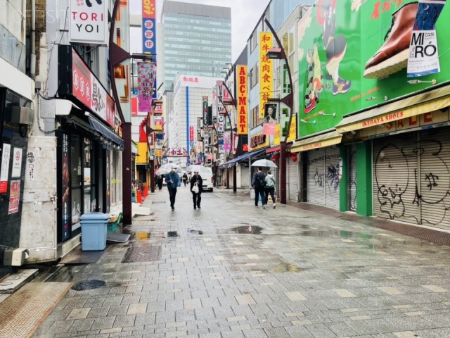丸徳ビル 前面道路