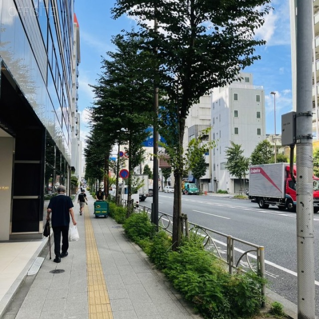 東池袋セントラルプレイス 前面歩道